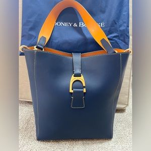 Dooney & Bourke Navy & Orange Large Brynn Shoulder Bag NWT